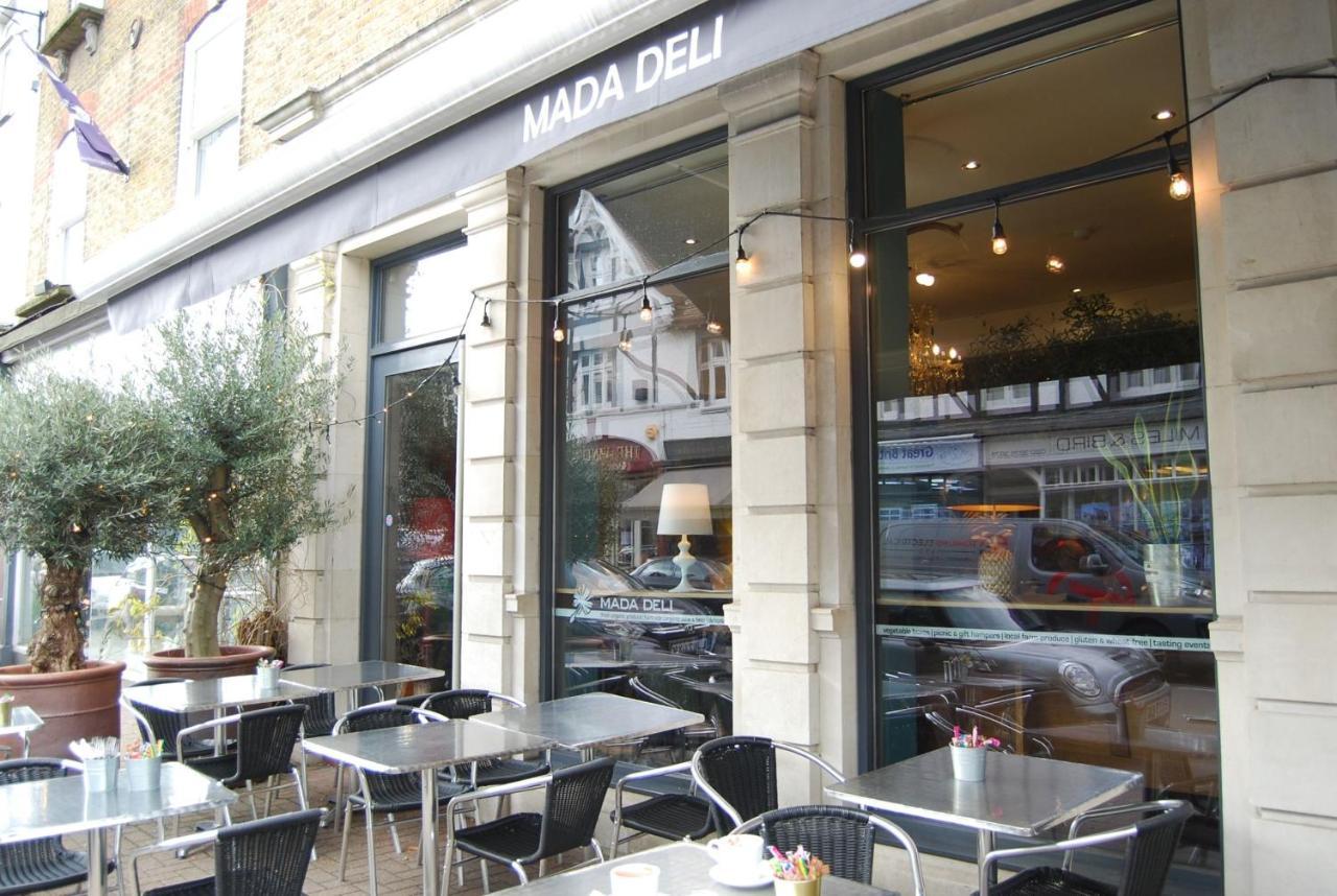 Hampton Court Grand Snug Sleeps 6 - Walk To Palace And Train Apartman Molesey Kültér fotó